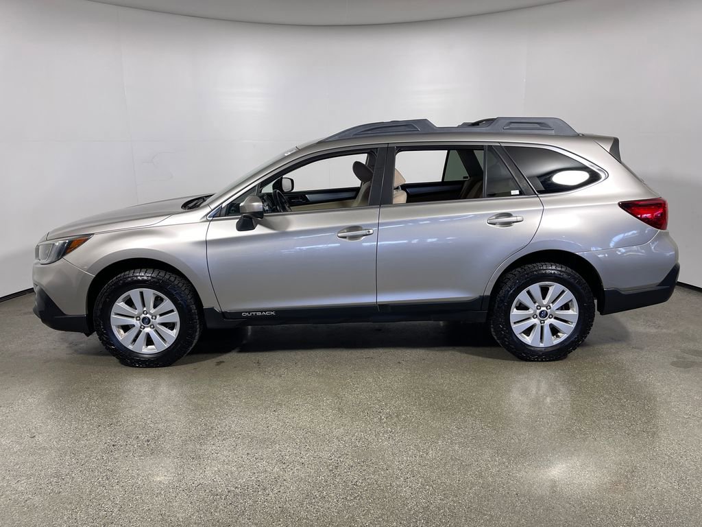 Used 2019 Subaru Outback 2.5i Premium AWD/4WD image 6