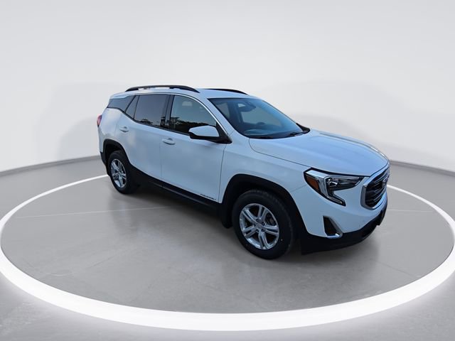 Used 2020 GMC Terrain SLE w/ Driver Convenience Package image 2