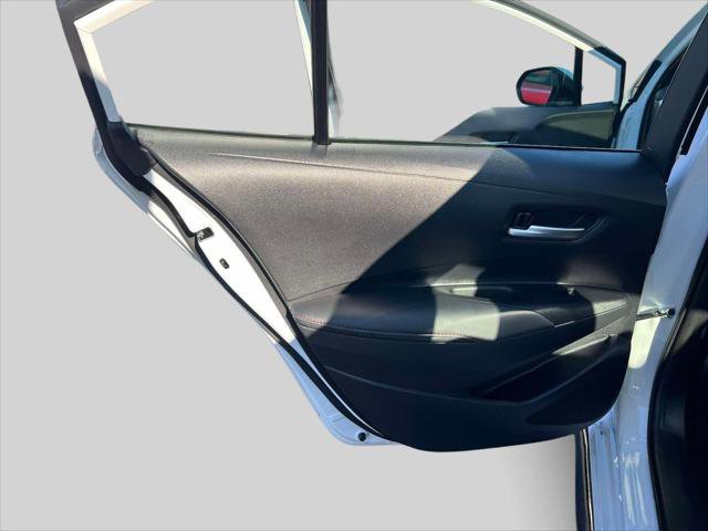 Certified 2025 Toyota Corolla XSE image 15