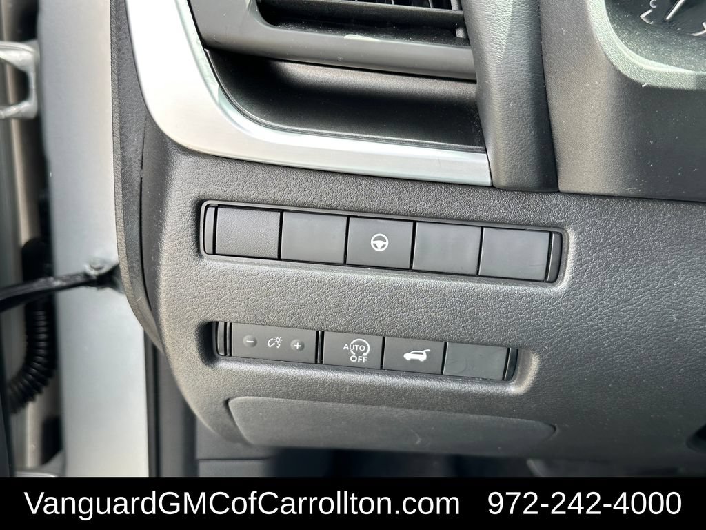 Used 2024 Nissan Rogue SV AWD/4WD image 15