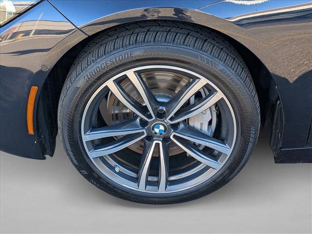 Used 2020 BMW 750i xDrive w/ M Sport Package image 9