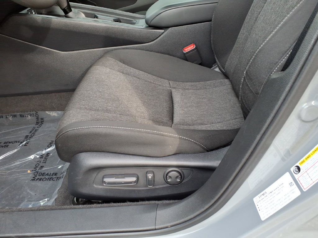 Certified 2025 Honda Accord SE image 14