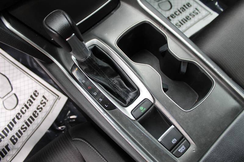 Used 2018 Honda Accord LX image 19