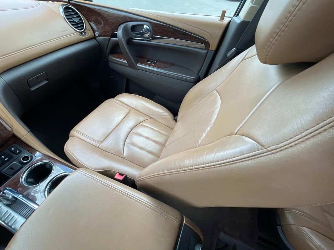 Used 2016 Buick Enclave Leather image 13