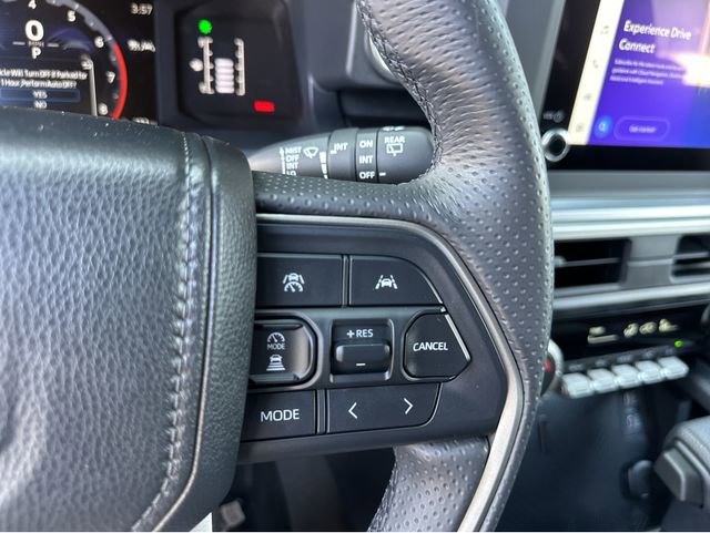Used 2025 Toyota 4Runner SR5 AWD/4WD image 24