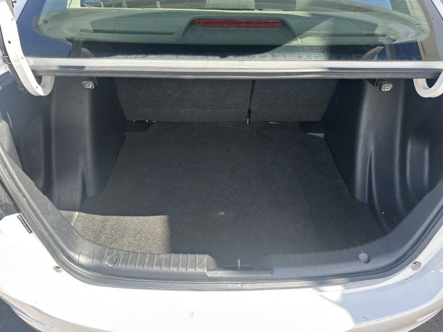 Used 2019 Toyota Yaris LE FWD image 8