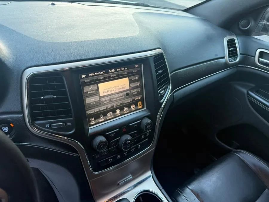 Used 2016 Jeep Grand Cherokee Limited image 19