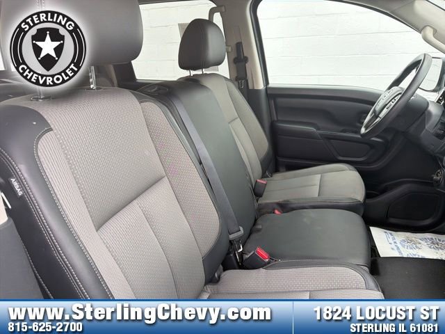 Used 2017 Nissan Titan S image 20