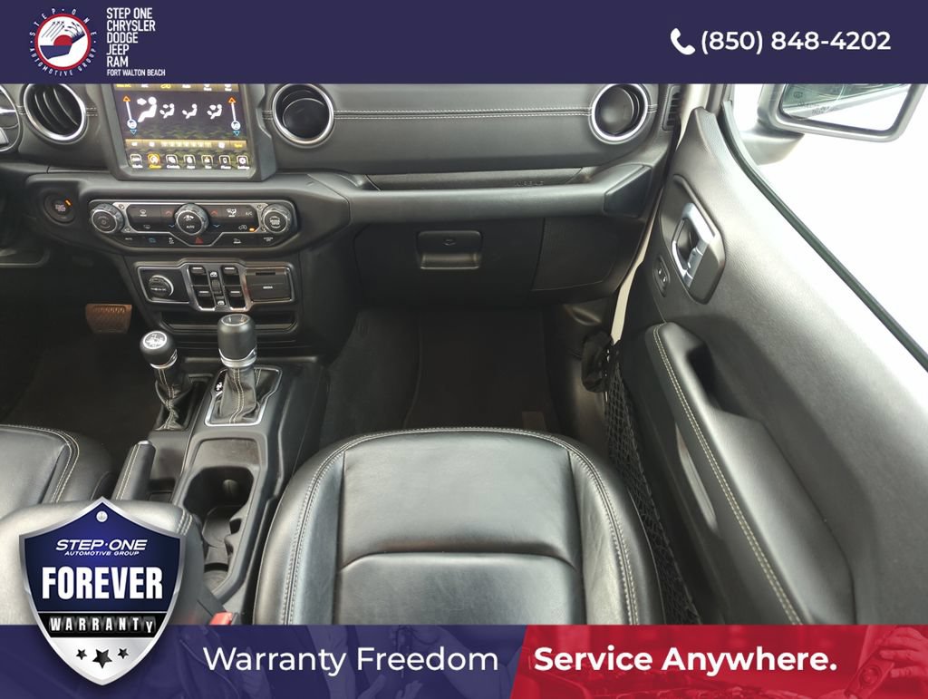 Used 2022 Jeep Wrangler Unlimited Sahara AWD/4WD image 15