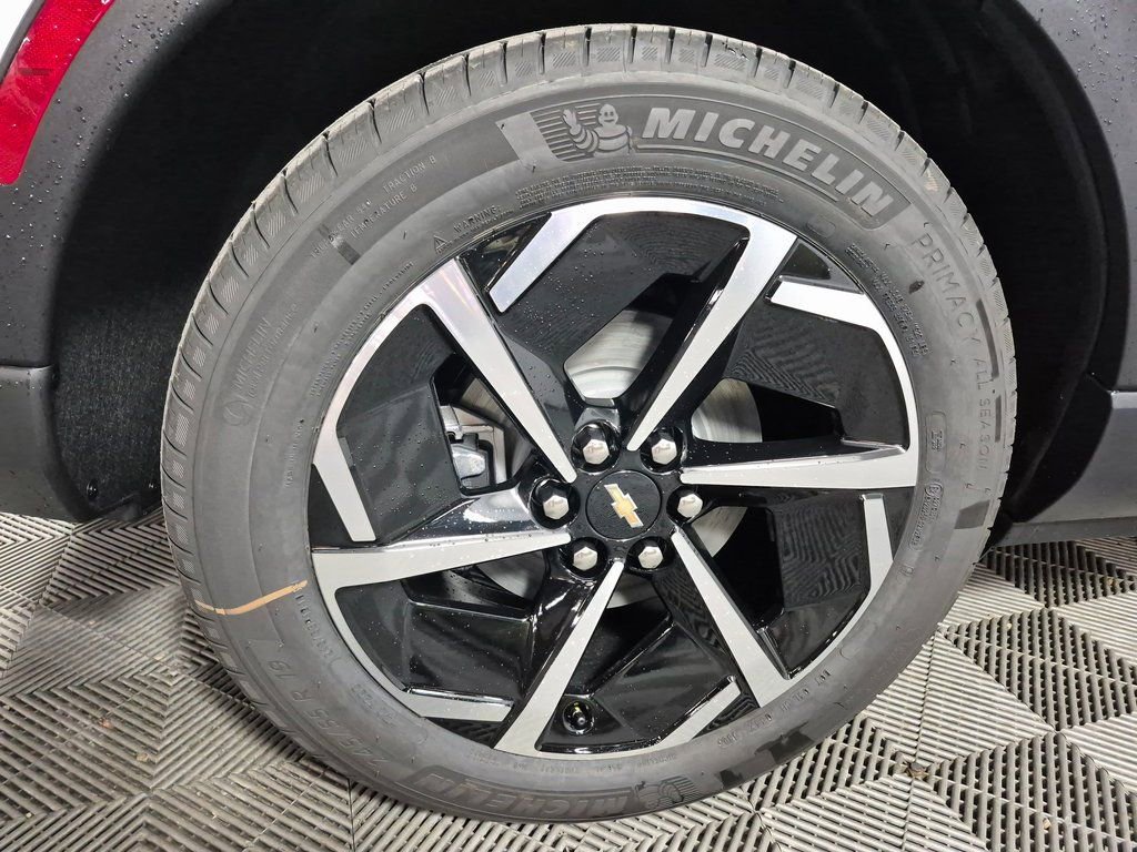 New 2026 Chevrolet Equinox EV LT image 9