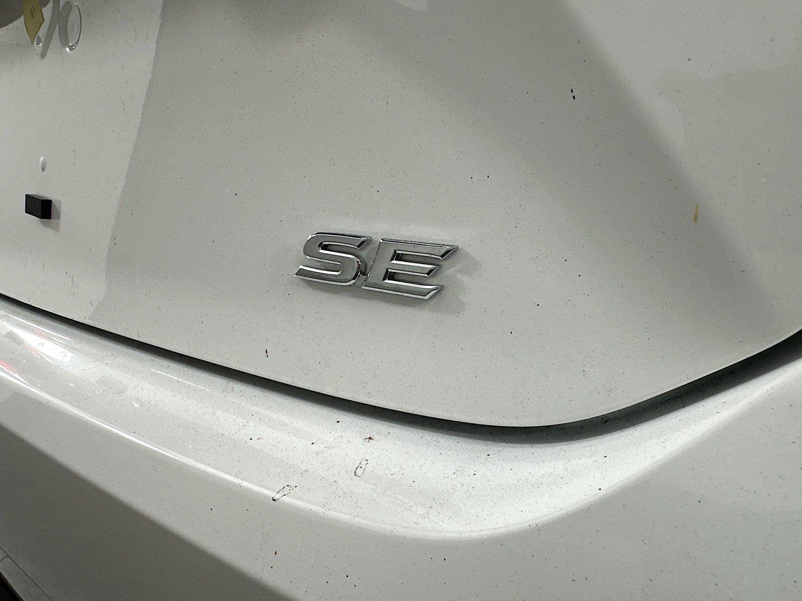 New 2026 Toyota Camry SE w/ Convenience Package FWD image 10