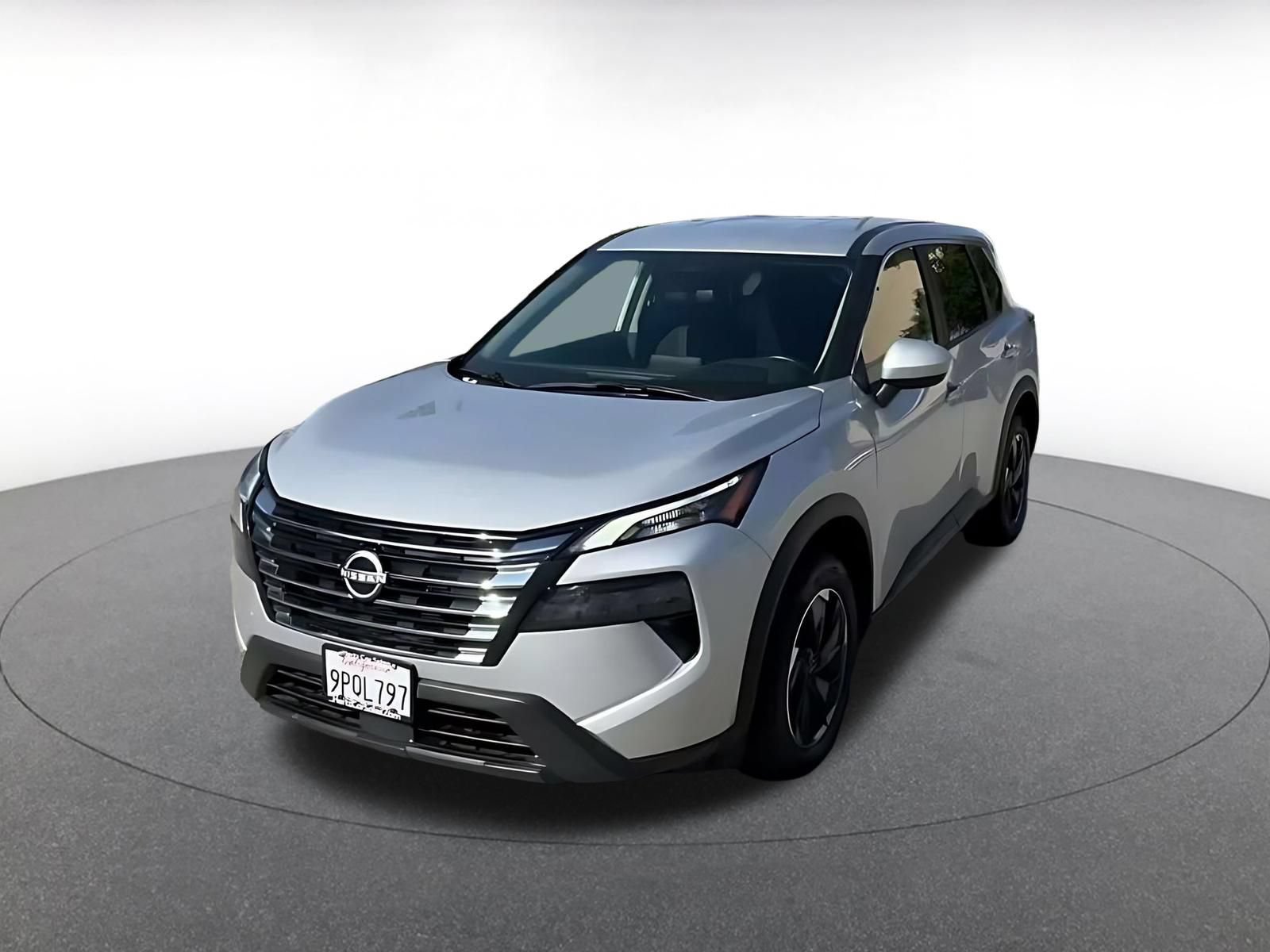 Used 2025 Nissan Rogue SV AWD/4WD image 6