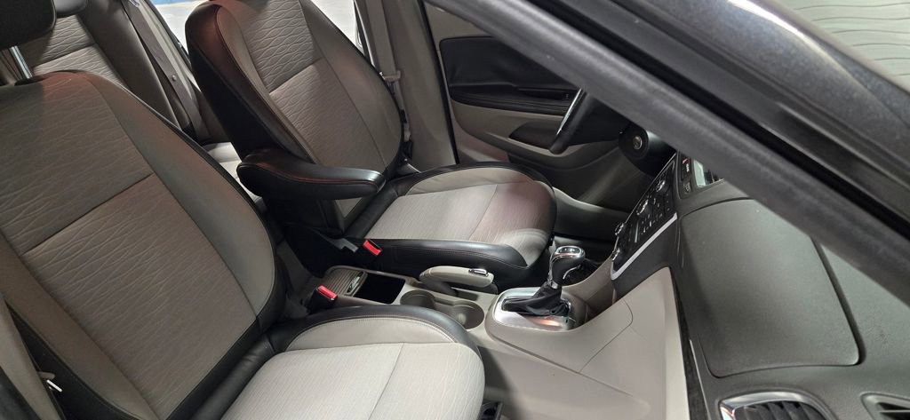 Used 2016 Buick Encore FWD image 34