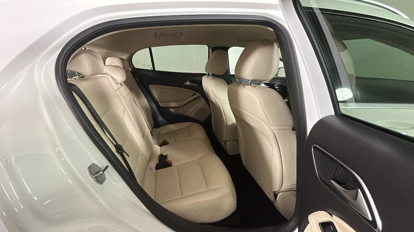 Used 2019 Mercedes-Benz GLA 250 4MATIC image 27