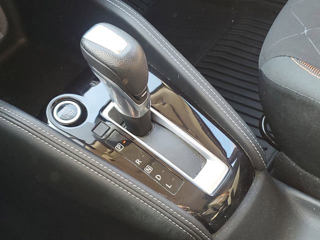 Used 2020 Nissan Kicks SR image 17