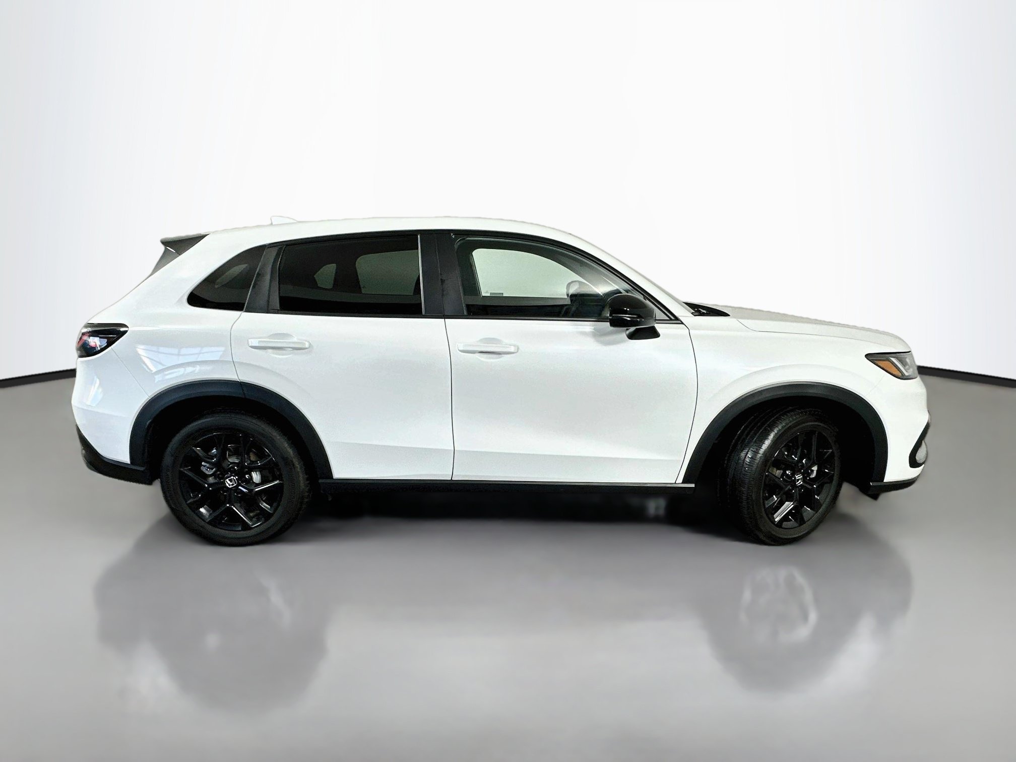 Used 2024 Honda HR-V Sport image 8