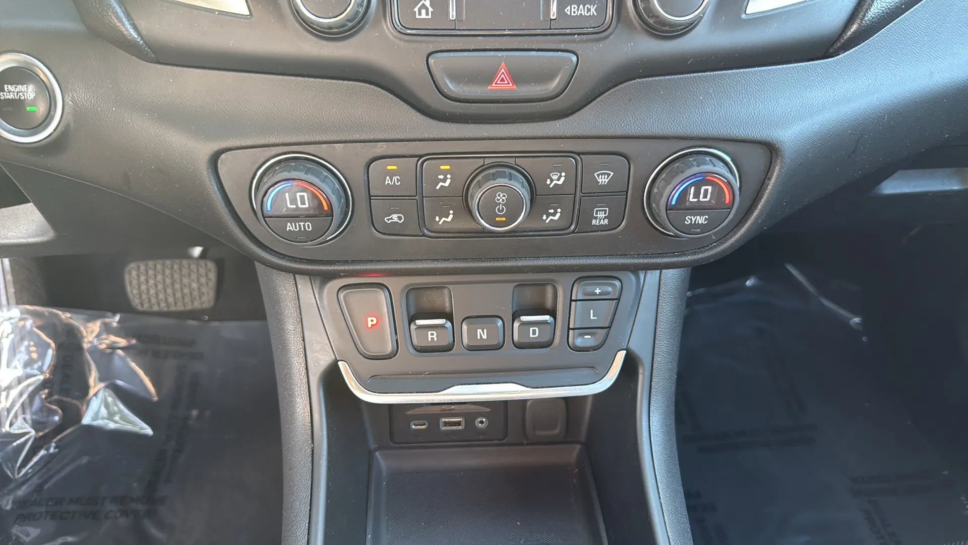 Used 2019 GMC Terrain SLT w/ Preferred Package AWD/4WD image 35