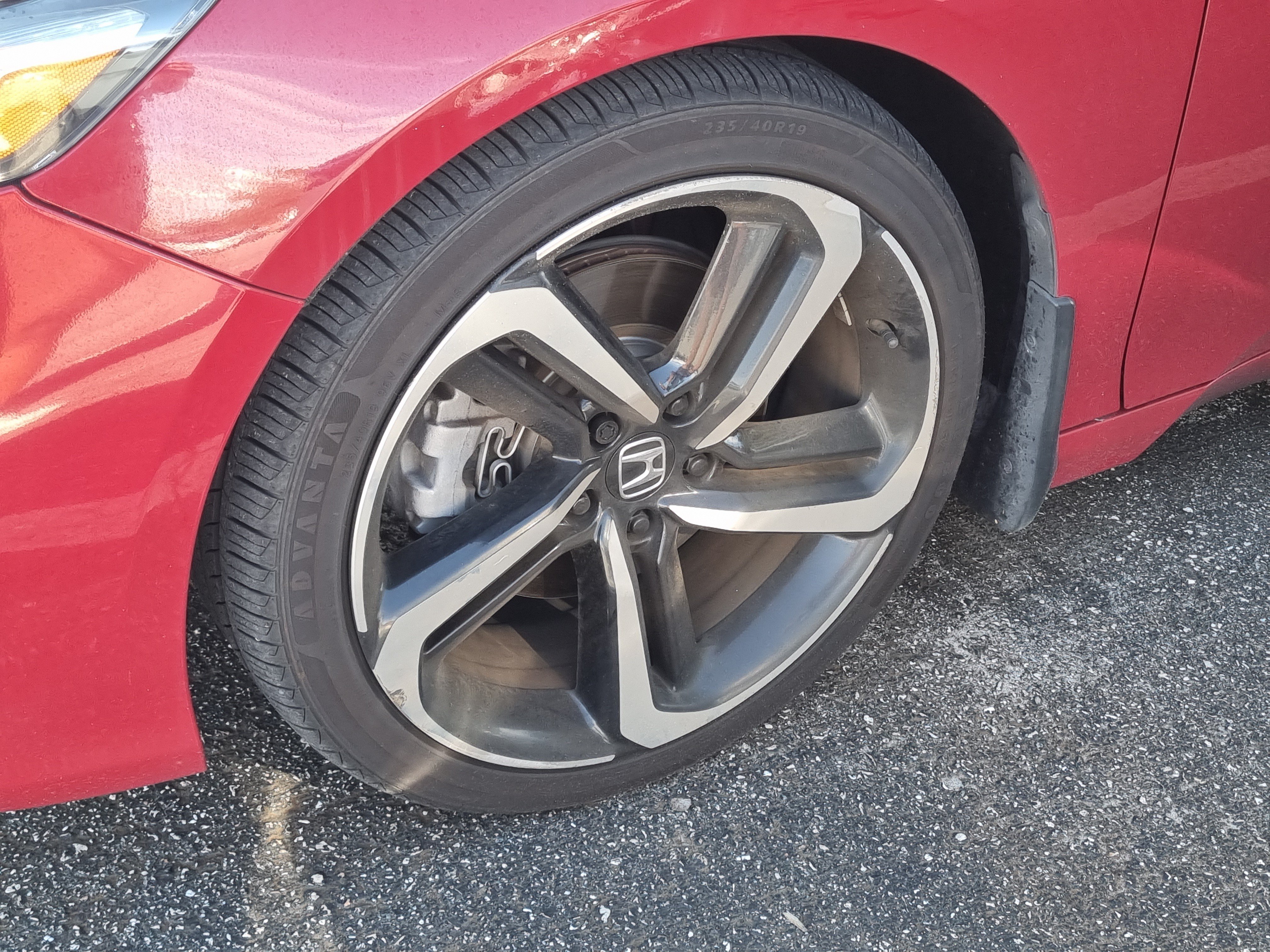 Used 2018 Honda Accord Sport image 10