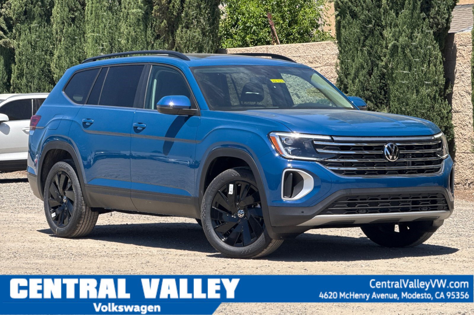 New 2026 Volkswagen Atlas SE AWD/4WD image 1