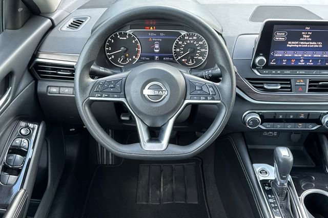 Used 2023 Nissan Altima 2.5 SV image 15