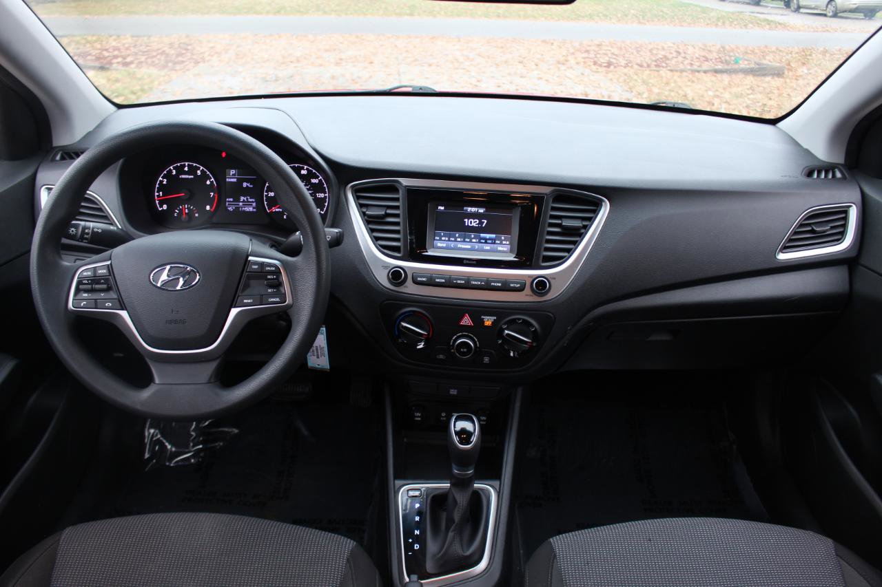 Used 2018 Hyundai Accent SE image 27