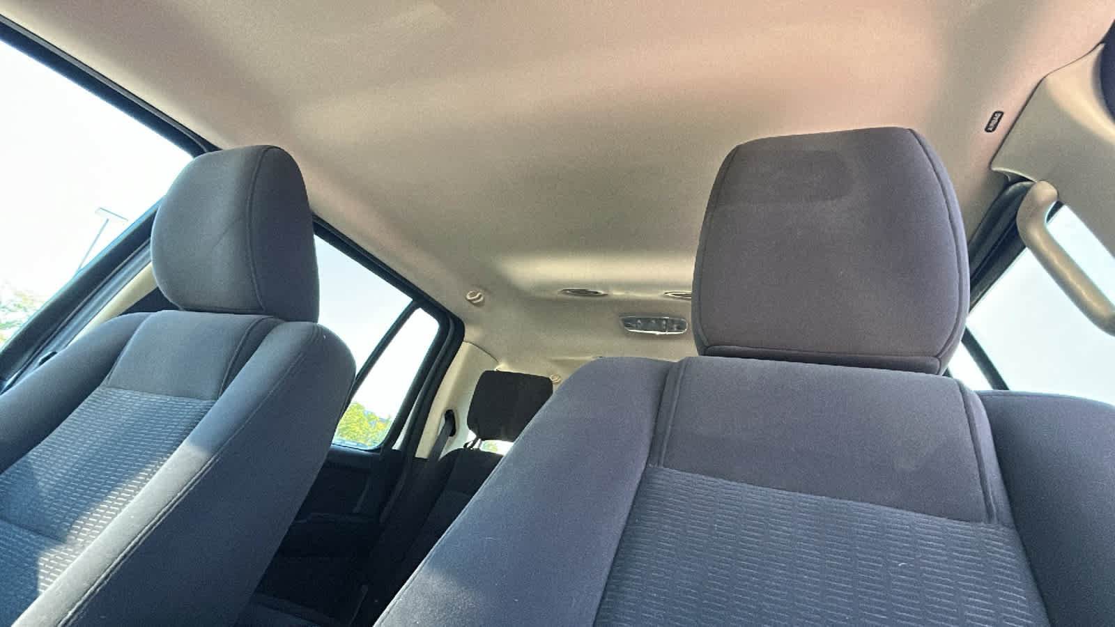 Used 2010 Ford Explorer XLT RWD image 11