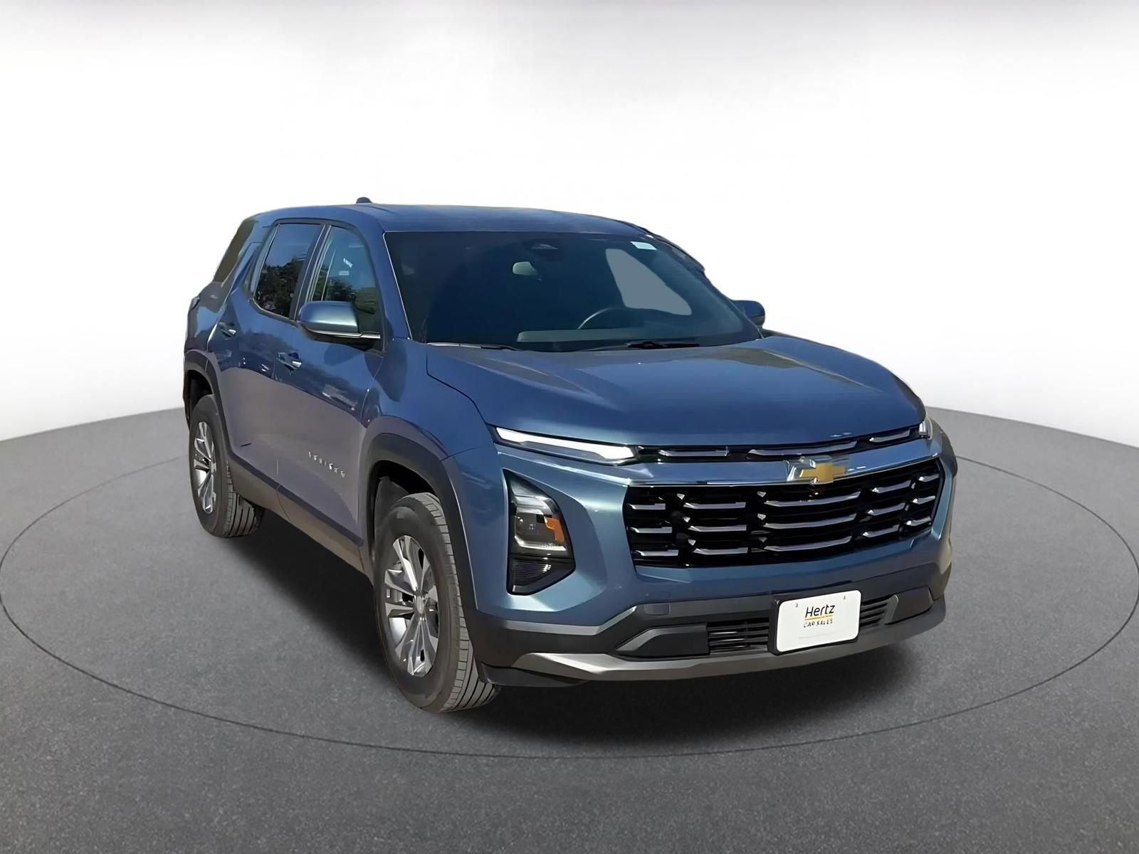 Used 2025 Chevrolet Equinox LT image 3