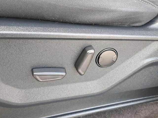 Certified 2022 Ford F150 XLT w/ Equipment Group 302A High image 19