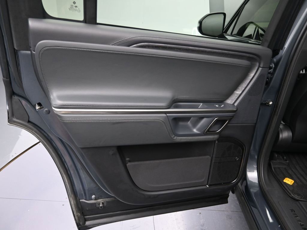 Used 2023 Rivian R1S Adventure AWD/4WD image 21