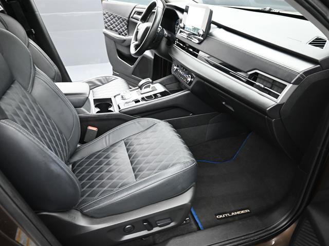 Used 2023 Mitsubishi Outlander SEL AWD/4WD image 21