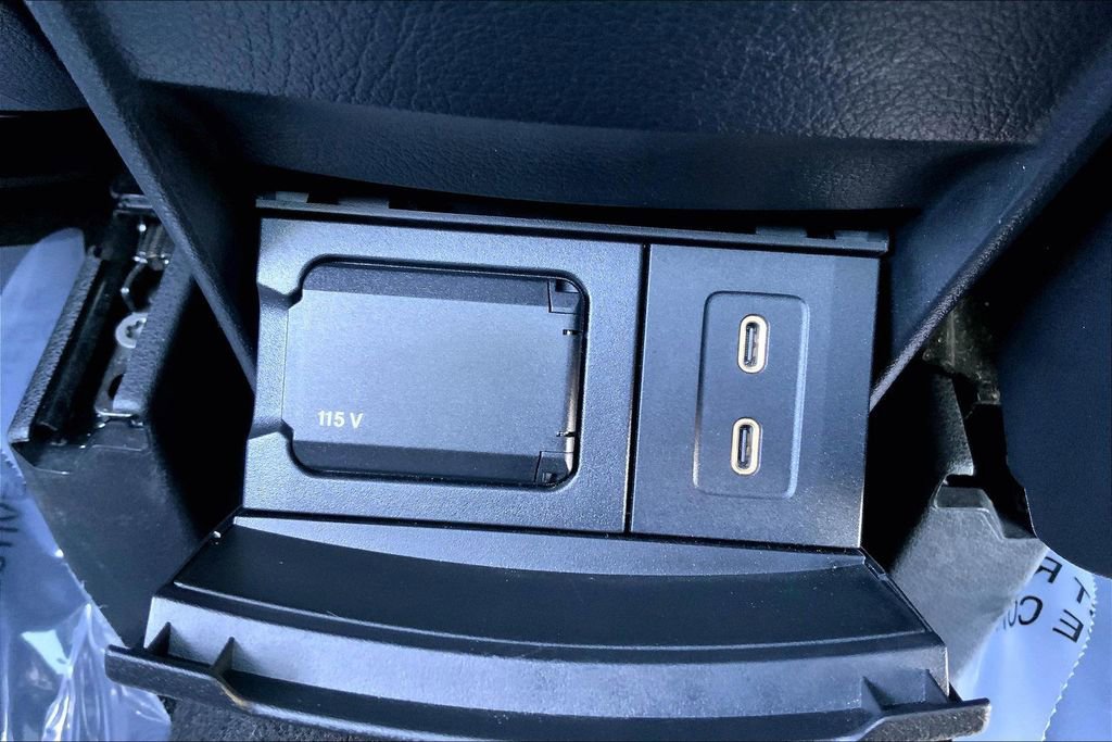 Used 2024 Mercedes-Benz GLA 35 AMG 4MATIC image 37