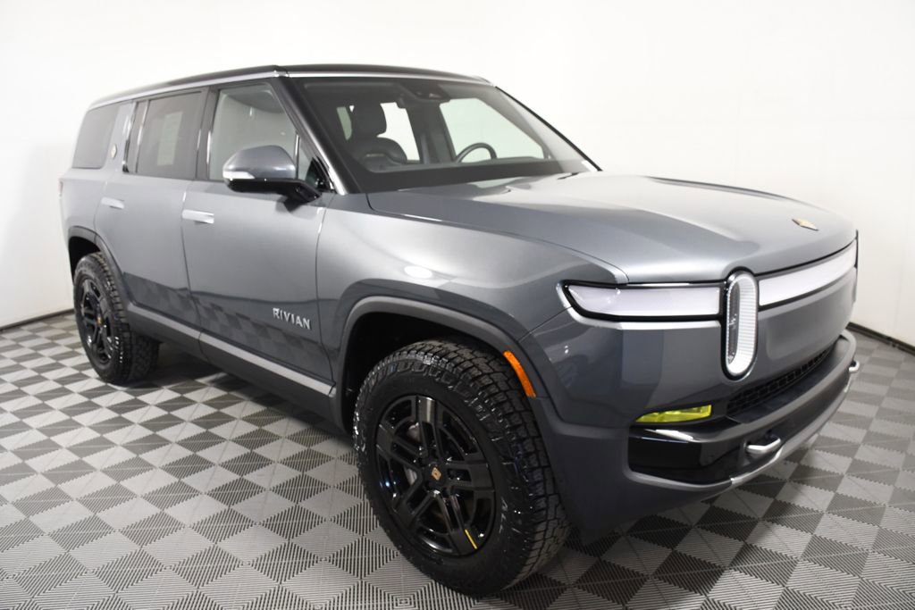 Used 2024 Rivian R1S Adventure AWD/4WD image 8