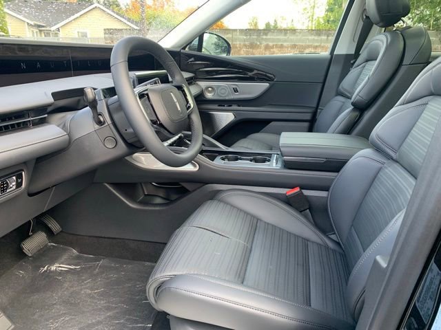 New 2026 Lincoln Nautilus Reserve image 13