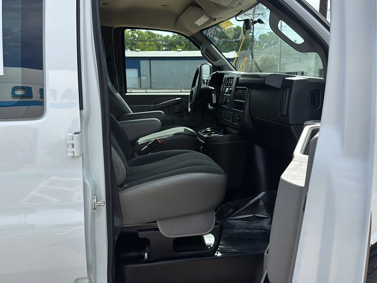 Certified 2025 Chevrolet Express 2500 w/ Driver Convenience Package RWD image 13