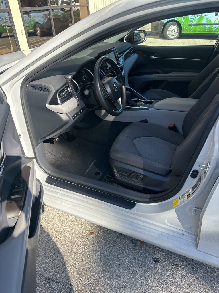 Used 2023 Toyota Camry LE image 33