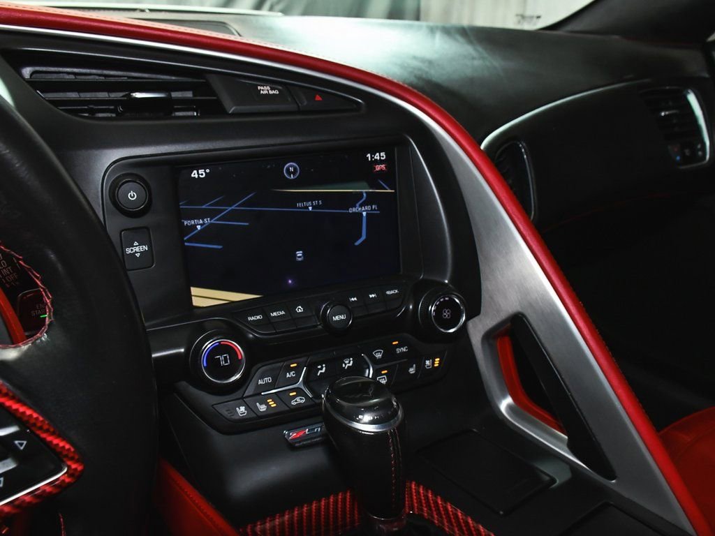 Used 2015 Chevrolet Corvette Z06 w/ 3LZ Preferred Equipment Group image 47