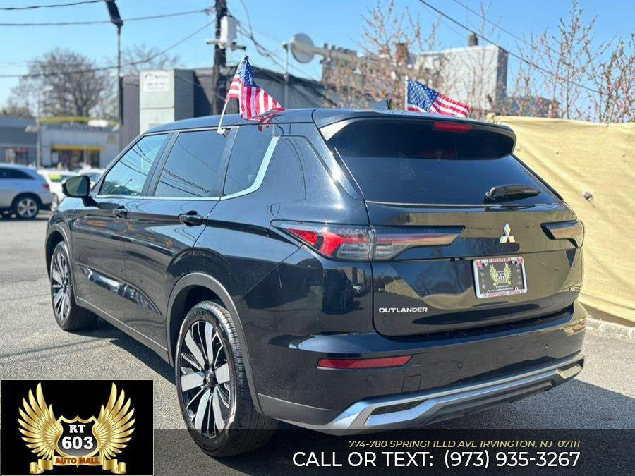 Used 2024 Mitsubishi Outlander FWD image 4