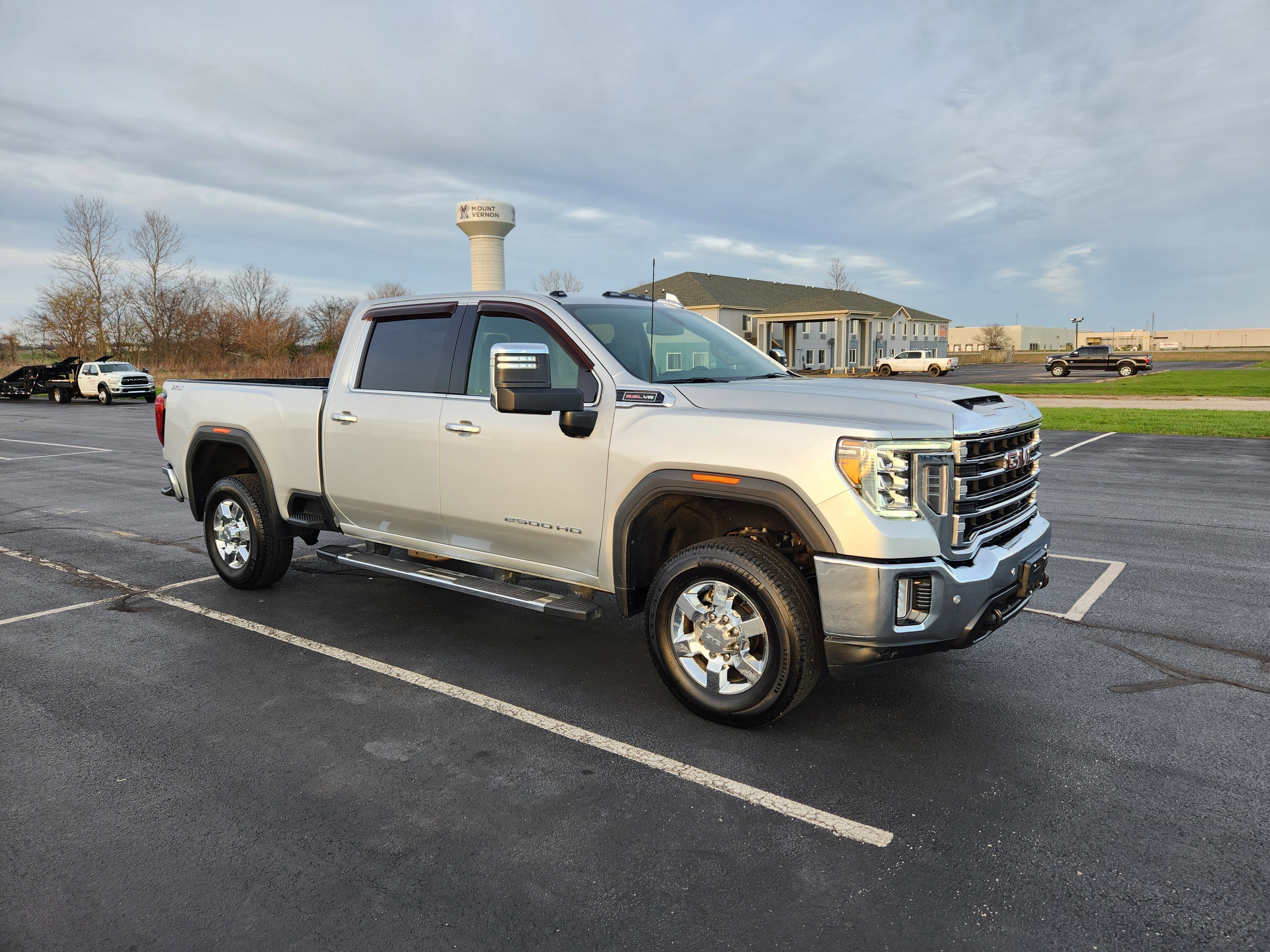Used 2021 GMC Sierra 2500 SLT w/ SLT Premium Package image 9