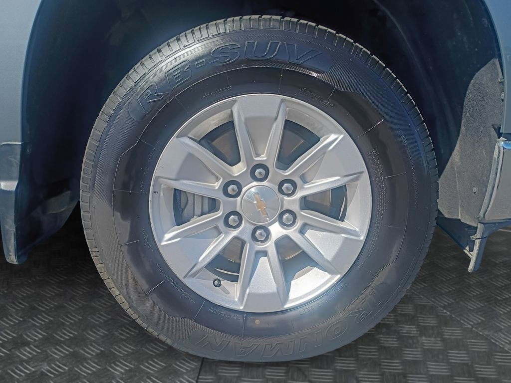 Used 2025 Chevrolet Silverado 1500 LT RWD image 23