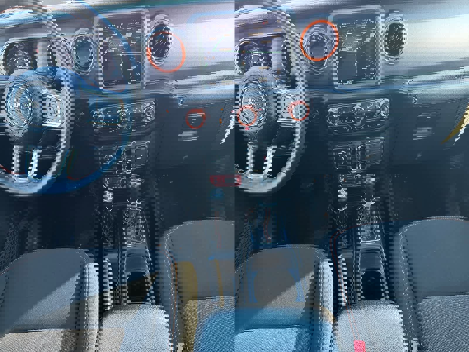 Used 2022 Jeep Gladiator Mojave w/ Cold Weather Group image 5