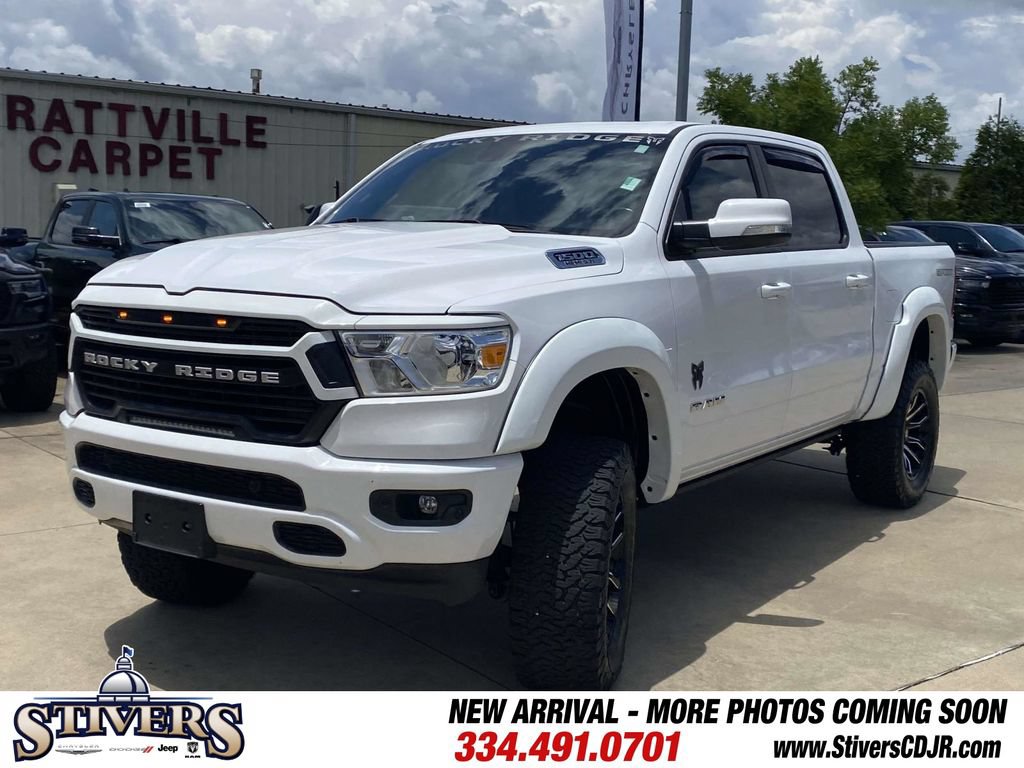 Used 2022 RAM 1500 Big Horn AWD/4WD image 3
