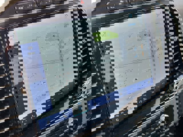 Certified 2022 Ford F250 Lariat w/ Black Appearance Package AWD/4WD image 26