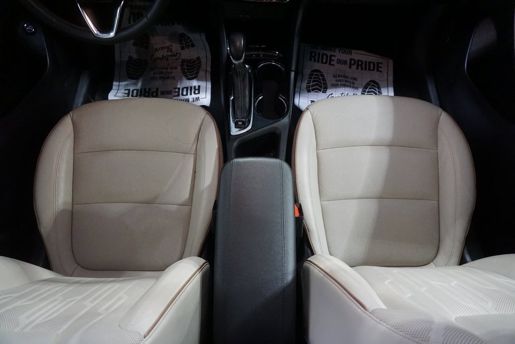 Used 2024 Buick Encore GX Avenir w/ Avenir Technology Package image 31