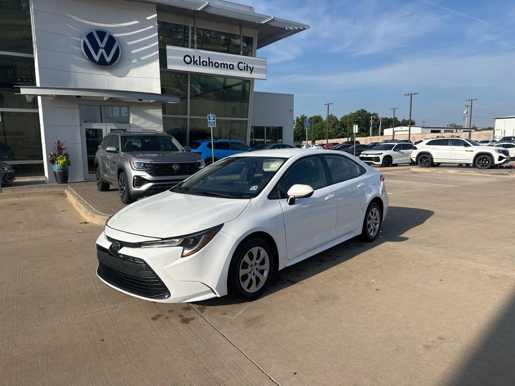 Used 2025 Toyota Corolla LE
