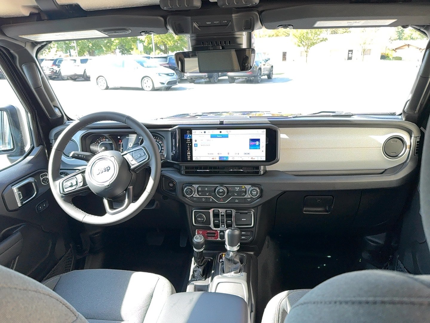 New 2025 Jeep Gladiator Sport AWD/4WD image 11