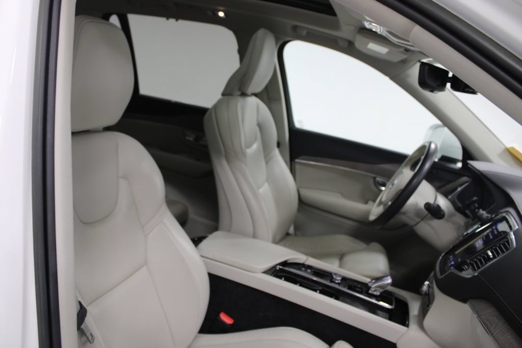 Used 2022 Volvo XC90 T8 Inscription w/ Advanced Package AWD/4WD image 23