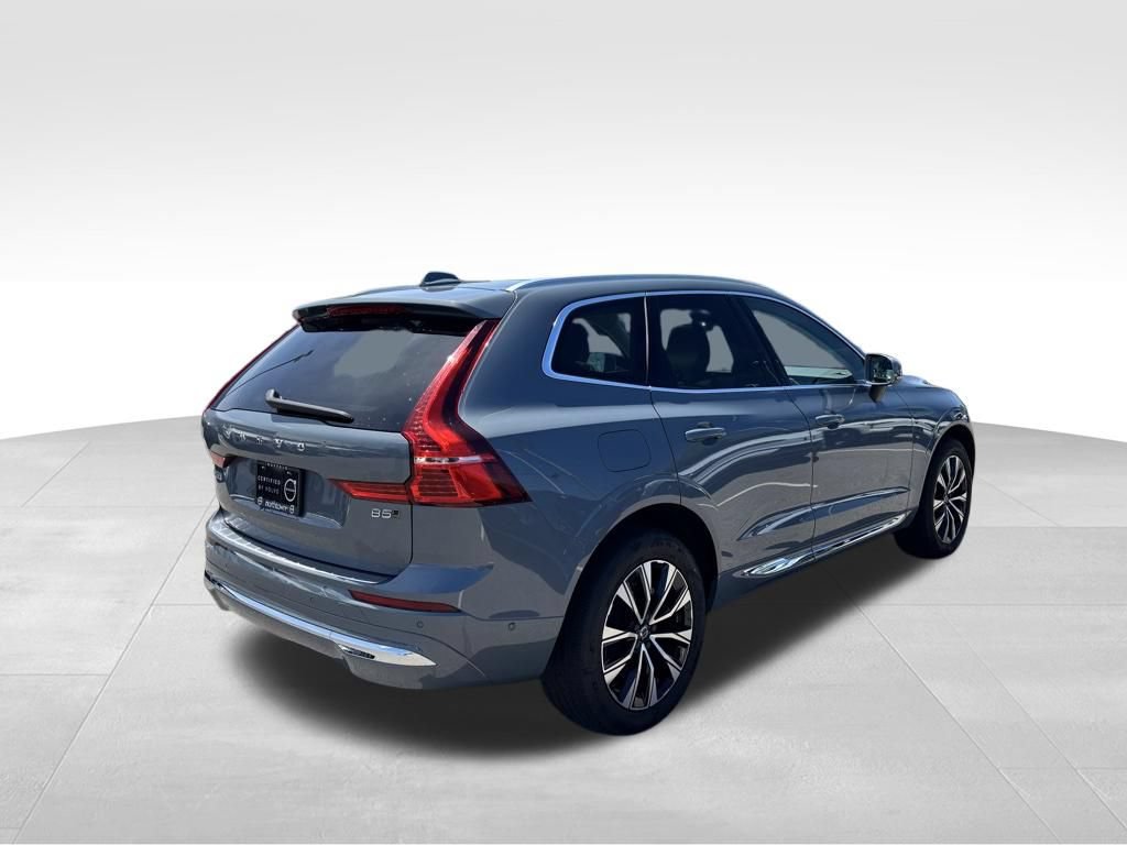 Certified 2023 Volvo XC60 B5 Plus w/ Climate Package AWD/4WD image 38