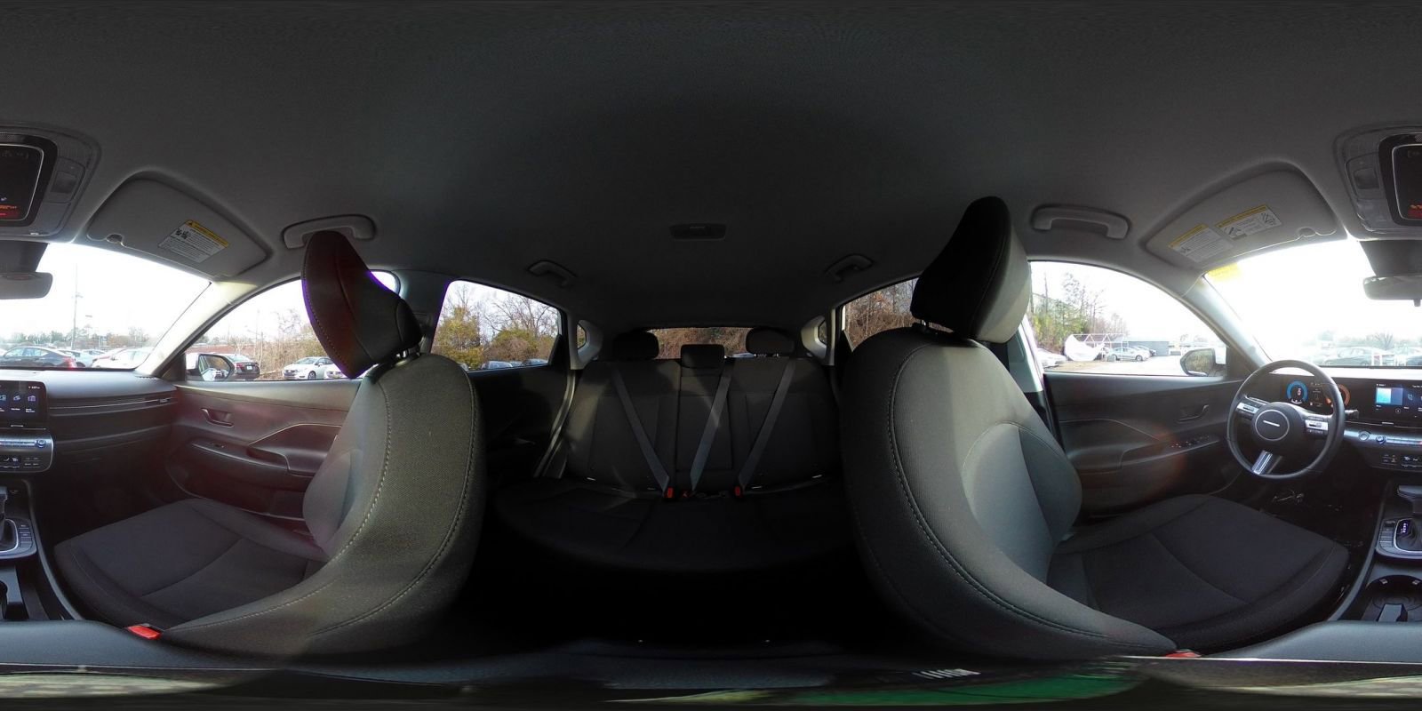 Used 2025 Hyundai Kona SEL image 38