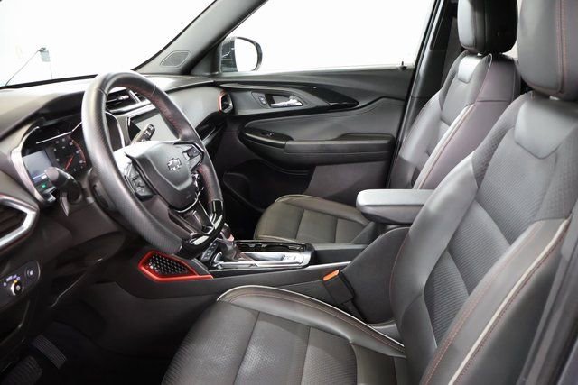 Used 2021 Chevrolet TrailBlazer RS w/ Sun and Liftgate Package image 10