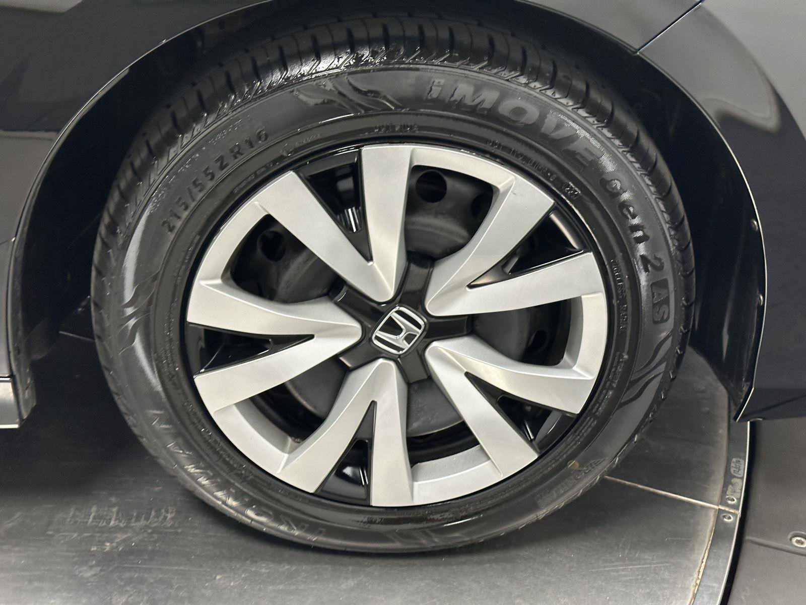 Certified 2025 Honda Civic LX image 17